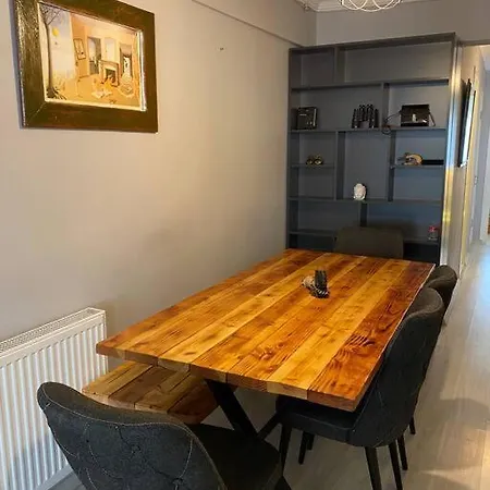 Huzurlu, Modern Ve Sik * İzmir
