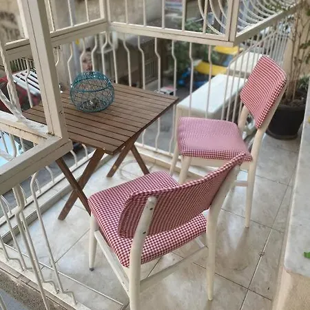 Daire Huzurlu, Modern Ve Sik İzmir