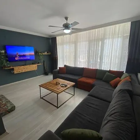 Huzurlu, Modern Ve Sik İzmir